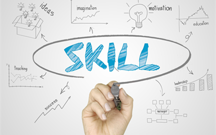 CRM不僅僅是一套系統(tǒng)，它更是一種企業(yè)對(duì)待核心客戶資源的管理理念和運(yùn)營方法。因此，僅僅將CRM當(dāng)成一種普通的軟件系統(tǒng)去使用的企業(yè)，恐怕都沒有用出太好的效果，至少?zèng)]有起到CRM應(yīng)有的巨大作用。